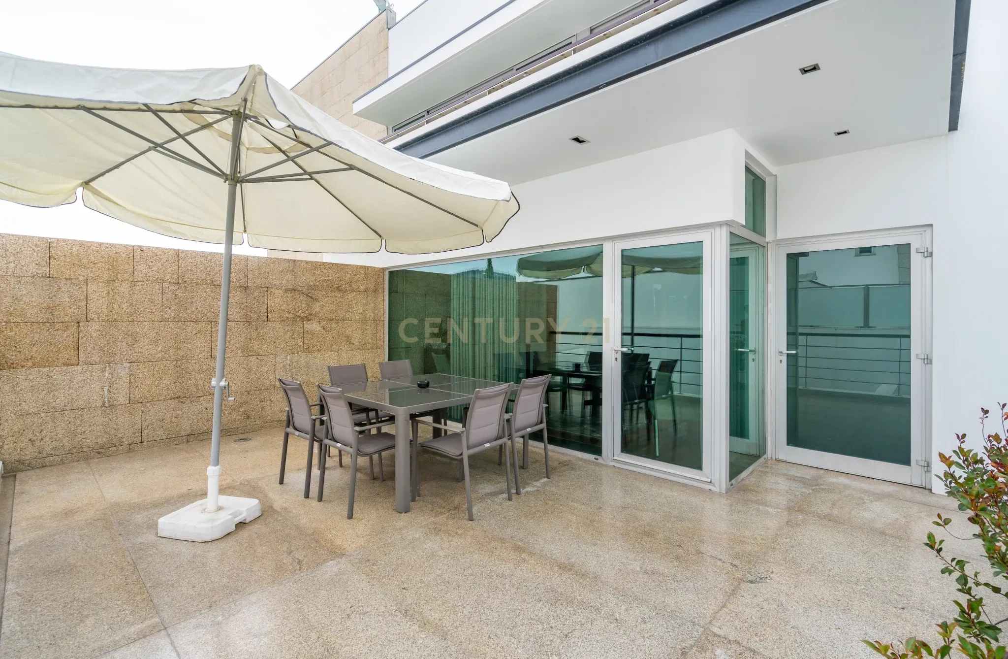Moradia T4 com piscina - Bom Jesus - Image 48