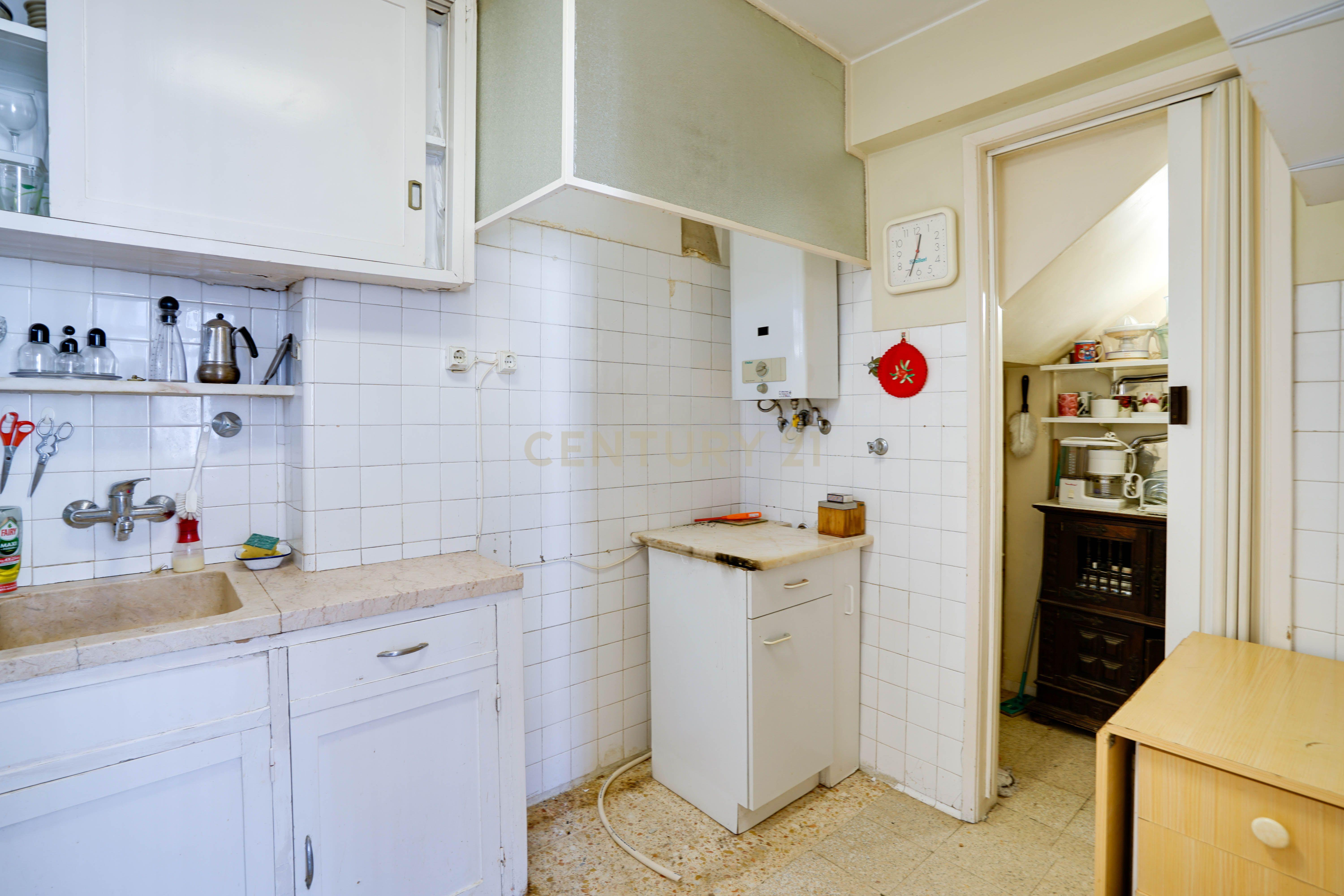 Duplex T4 em Lisboa com 125m² e serviços incluídos - Image 27