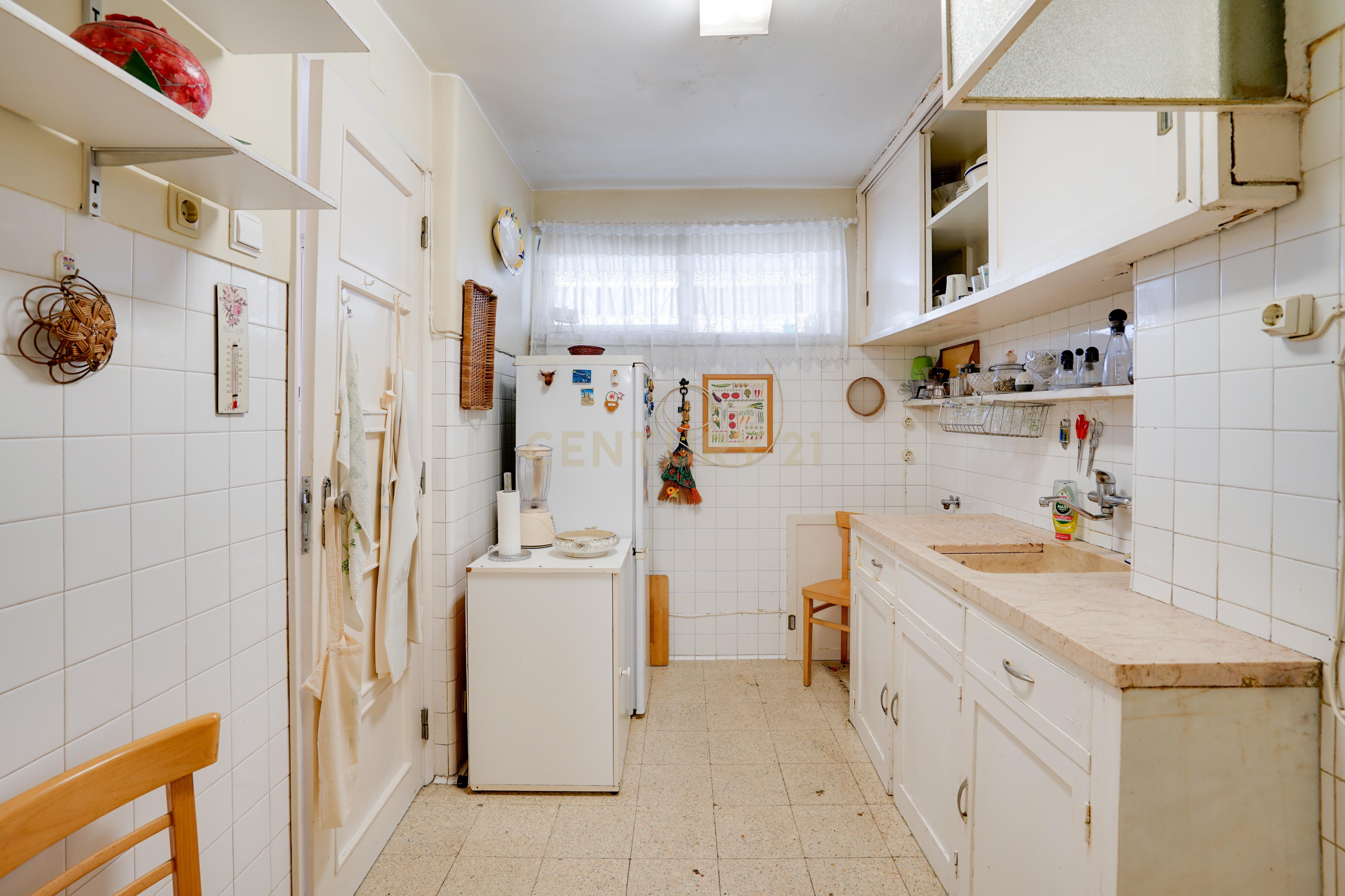 Duplex T4 em Lisboa com 125m² e serviços incluídos - Image 28