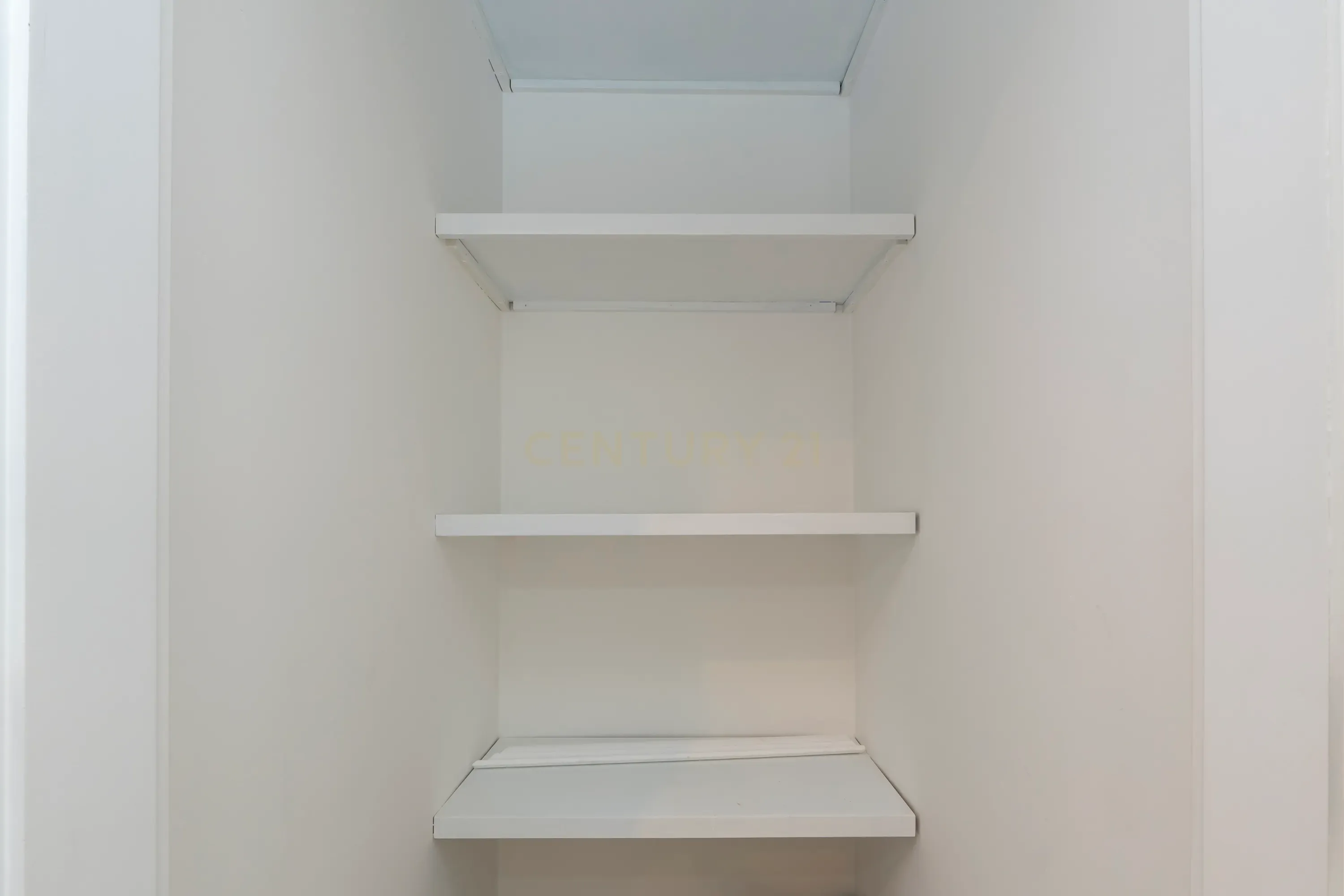 Apartamento Remodelado com Vista Mar na Ericeira, lugar de parqueamento e arrecadação - Image 15