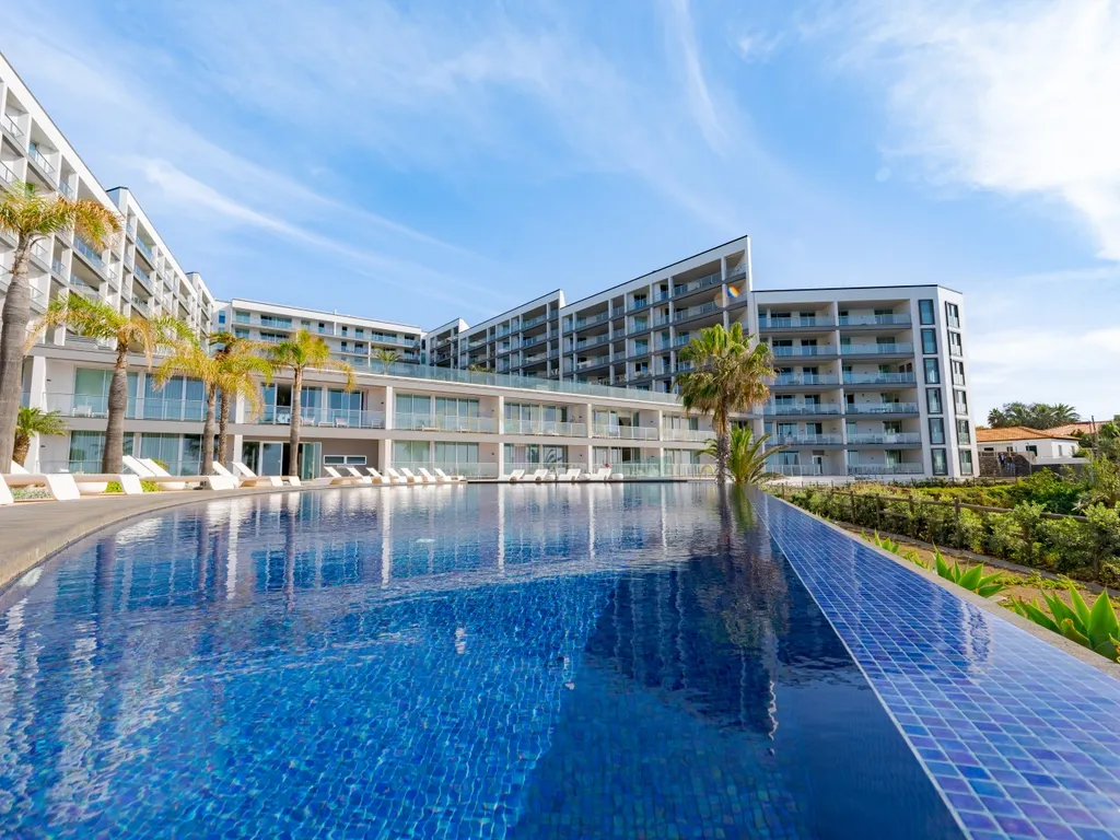 Apartamento T2 - NOVO - Frente Mar - Estrada Monumental, Funchal - Image 1
