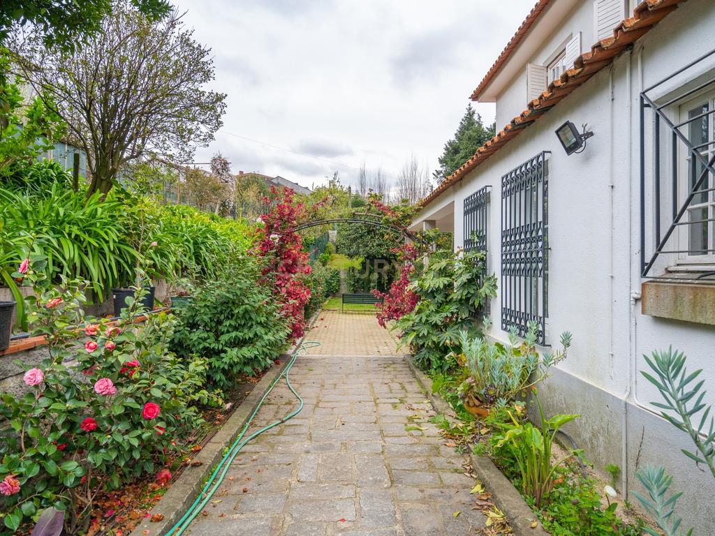 Moradia histórica centro de Braga - Image 45