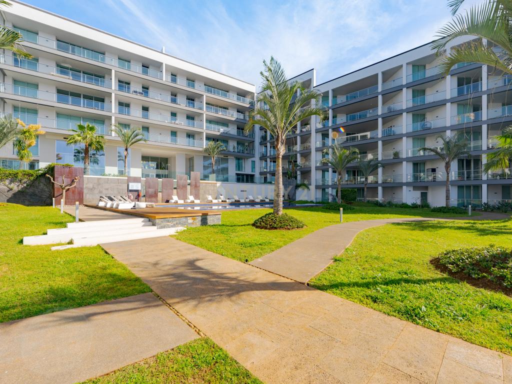 Apartamento T2 - NOVO - Frente Mar - Estrada Monumental, Funchal - Image 2