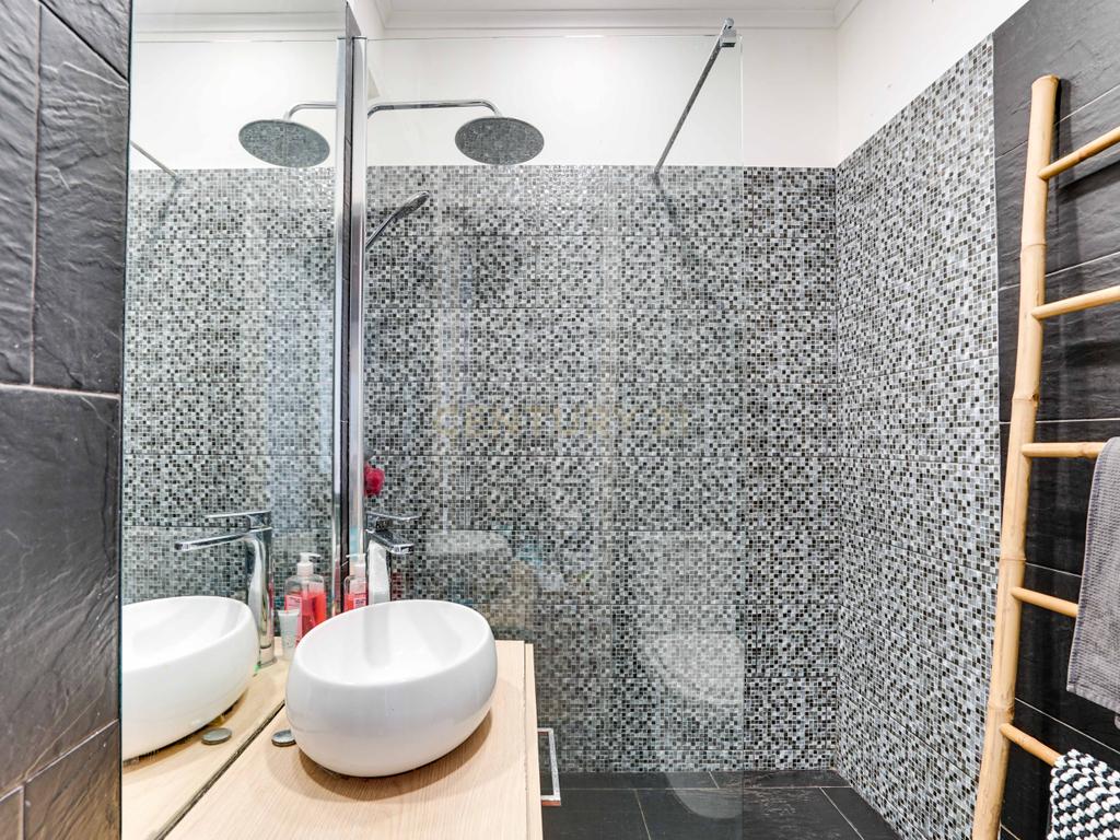 Apartamento T2 em Campolide - Image 16