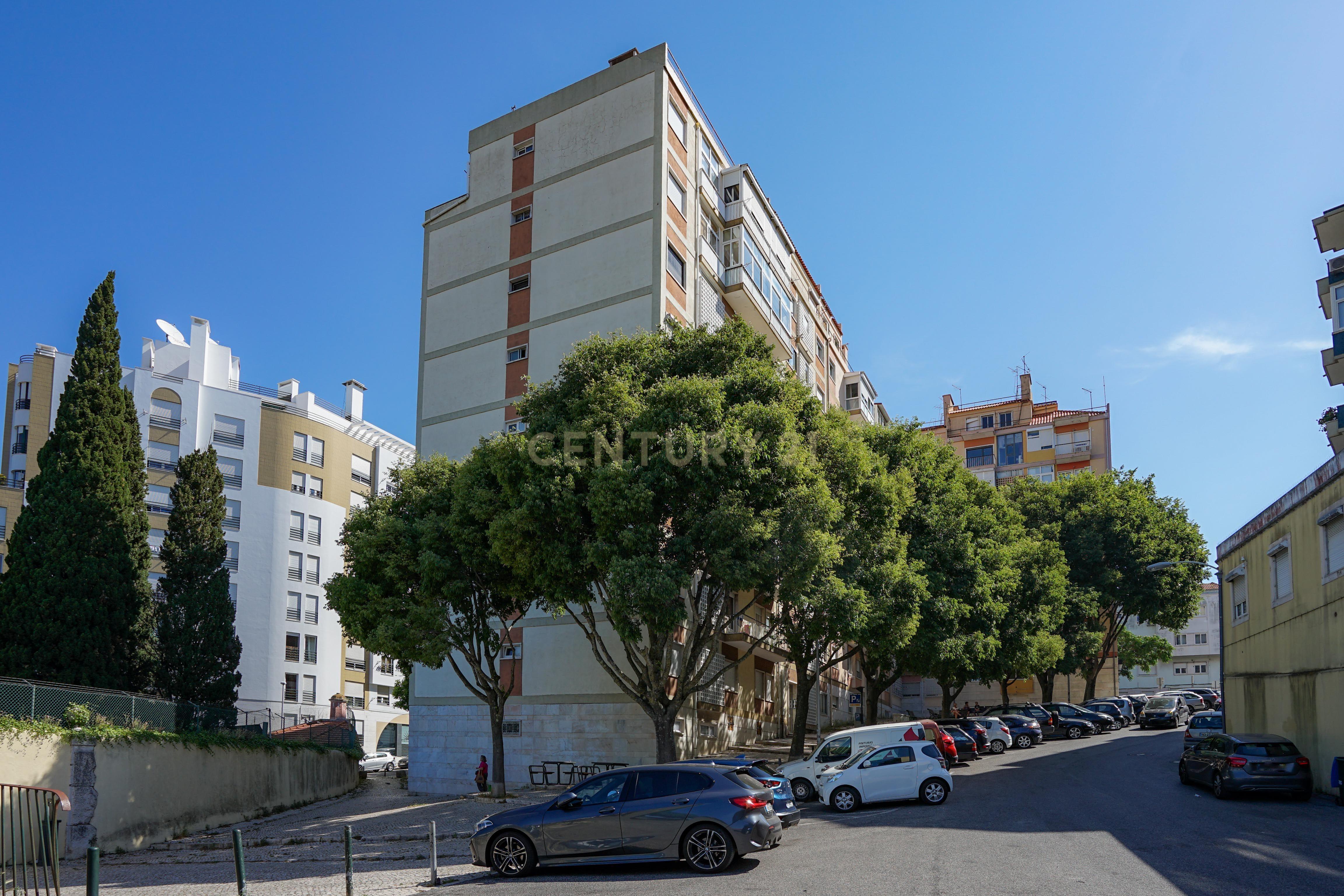Apartamento T2 em Campolide - Image 20