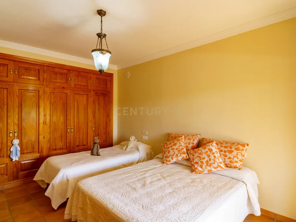 undefined - Image 116