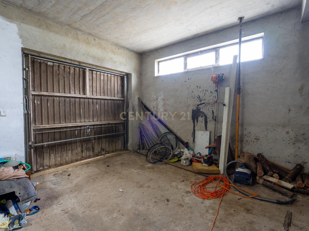 Moradia T3 com varandas cobertas, garagem, anexo, quintal e vistas panorâmicas  numa localização sossegada perto Lousã - Image 59