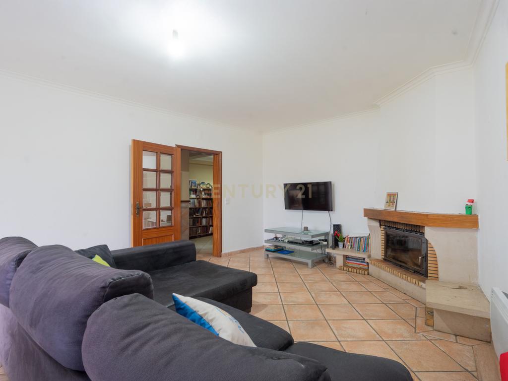 Apartamento T3 - C/ garagem - Image 5