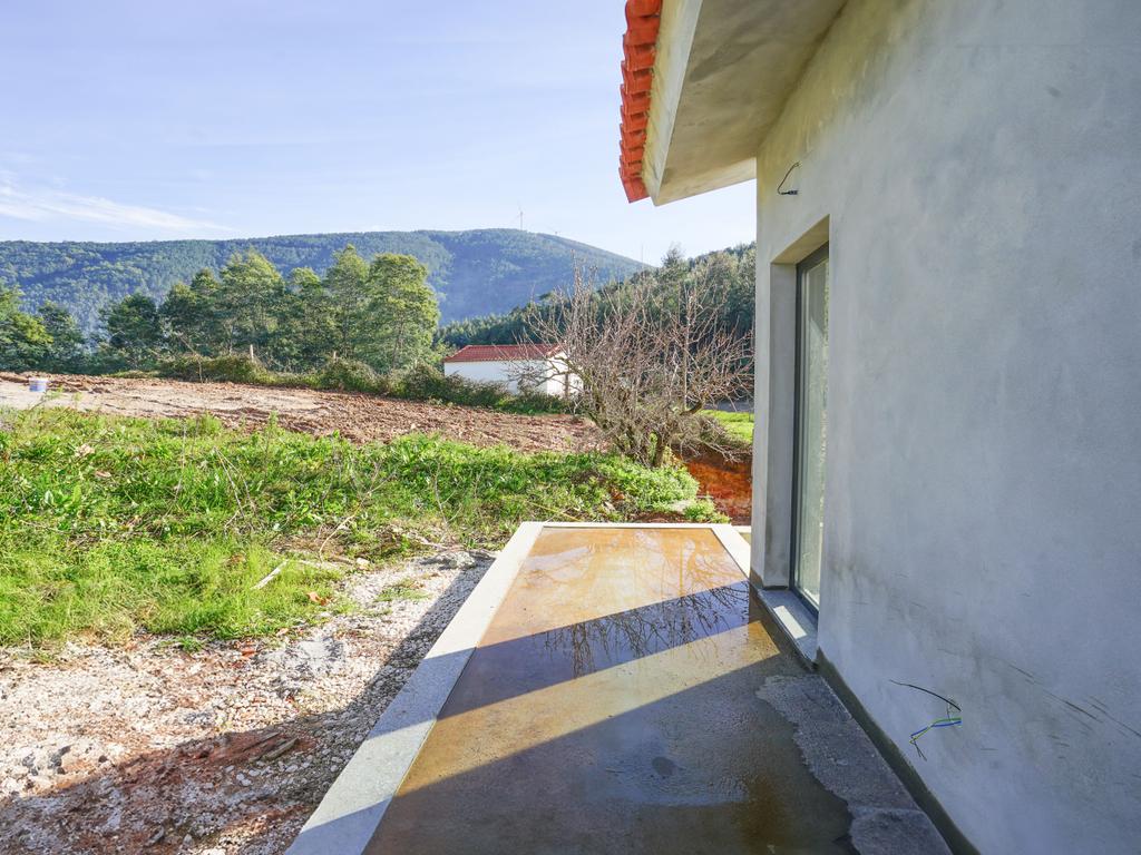 Terreno com projeto em execução - Lousã - Image 37
