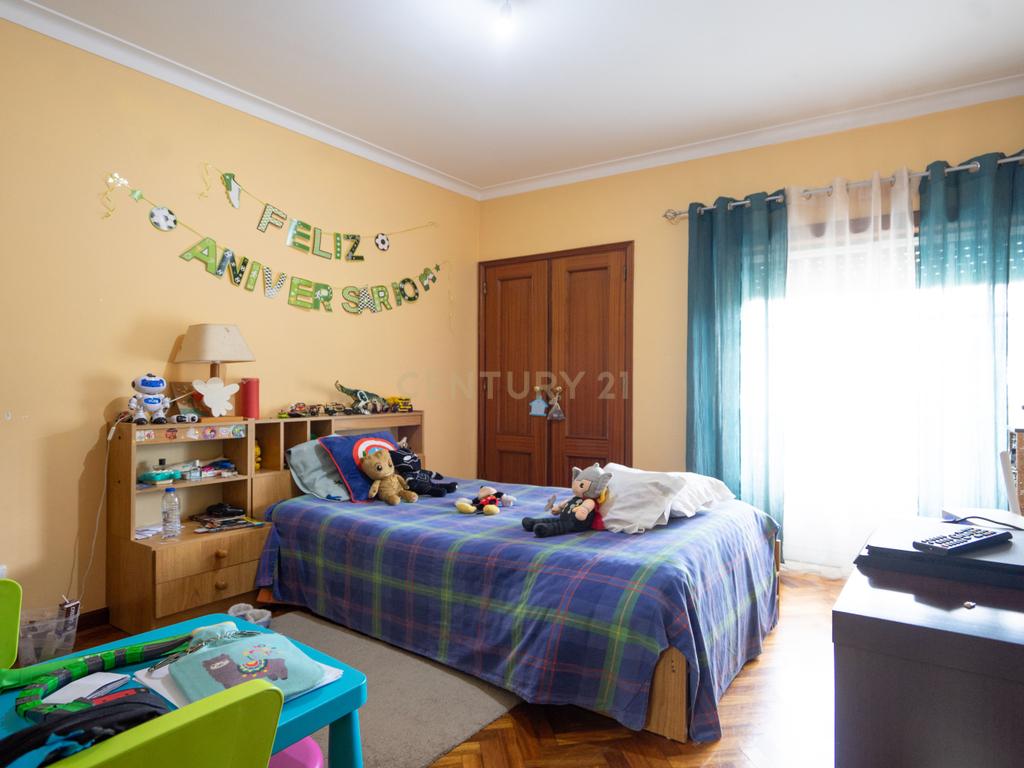 Apartamento T3 - C/ garagem - Image 21