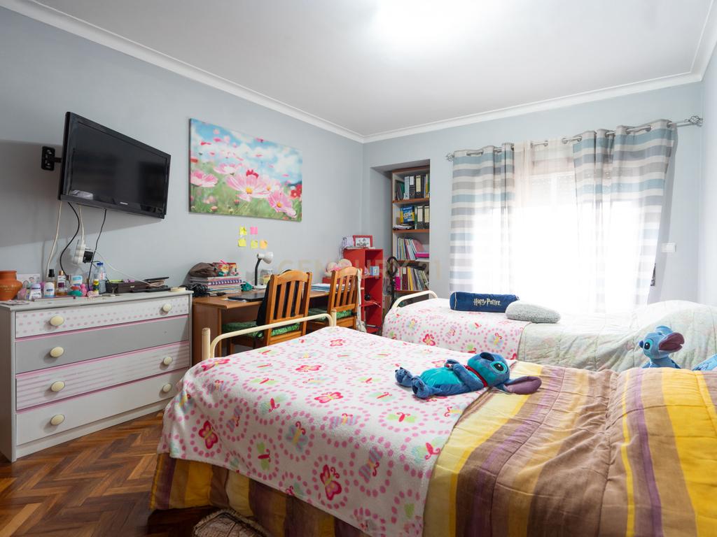 Apartamento T3 - C/ garagem - Image 23