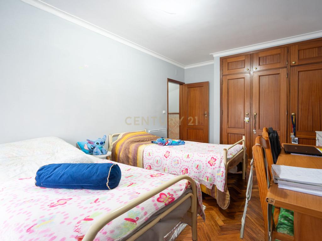 Apartamento T3 - C/ garagem - Image 24