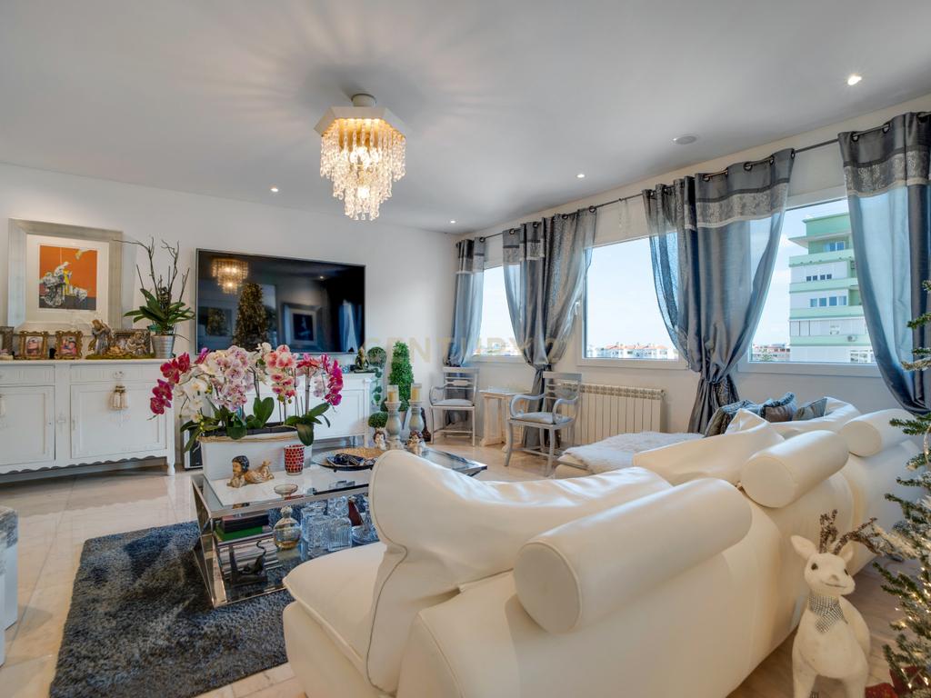 Apartamento T2 de Luxo - Avenida dos Estados Unidos da América - Image 7