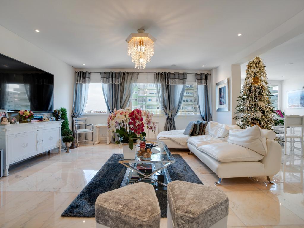 Apartamento T2 de Luxo - Avenida dos Estados Unidos da América - Image 3