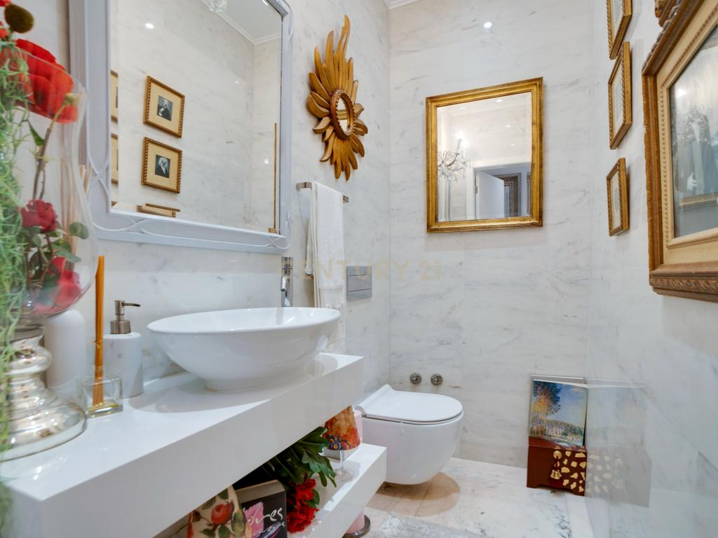 Apartamento T2 de Luxo - Avenida dos Estados Unidos da América - Image 15