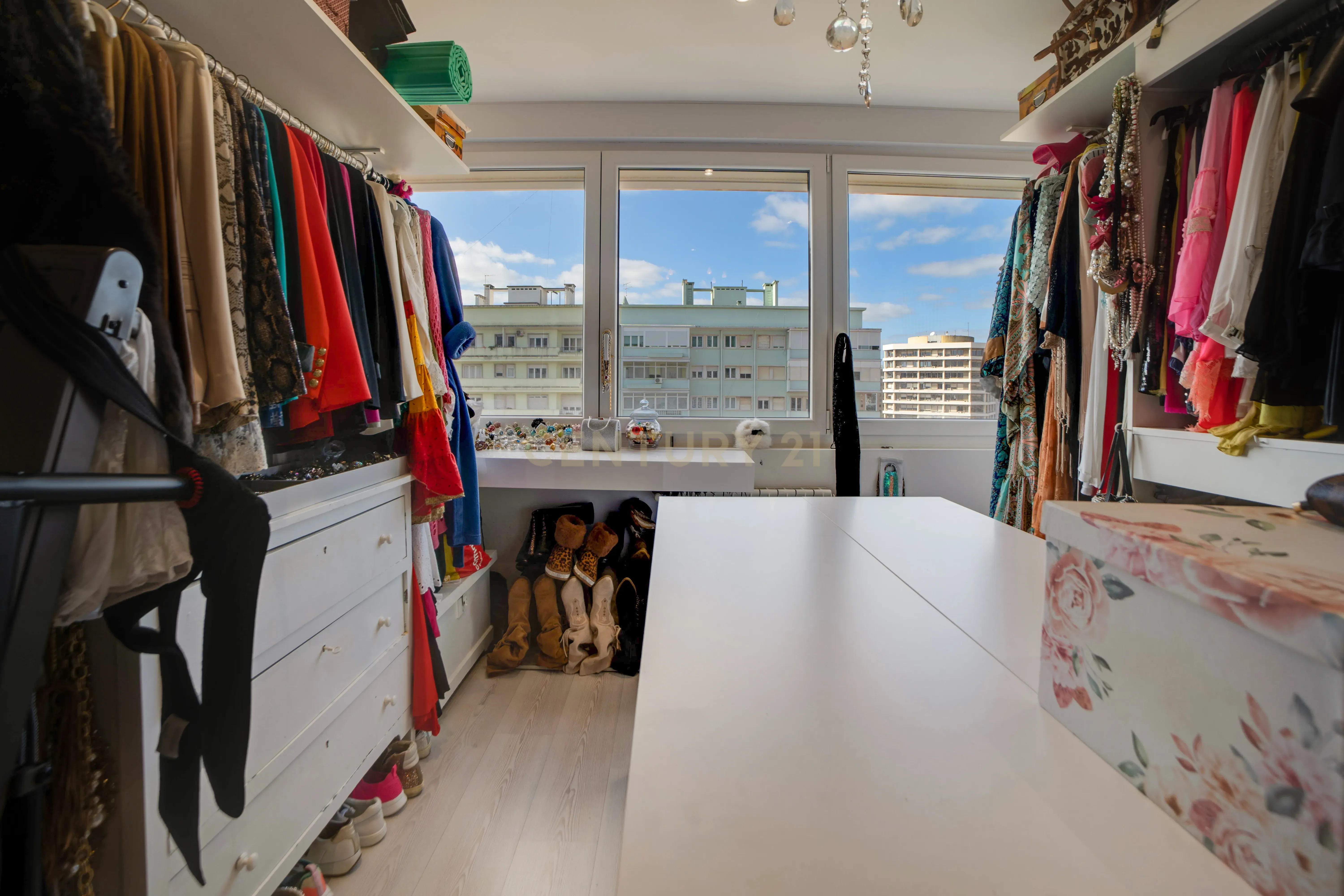Apartamento T2 de Luxo - Avenida dos Estados Unidos da América - Image 25