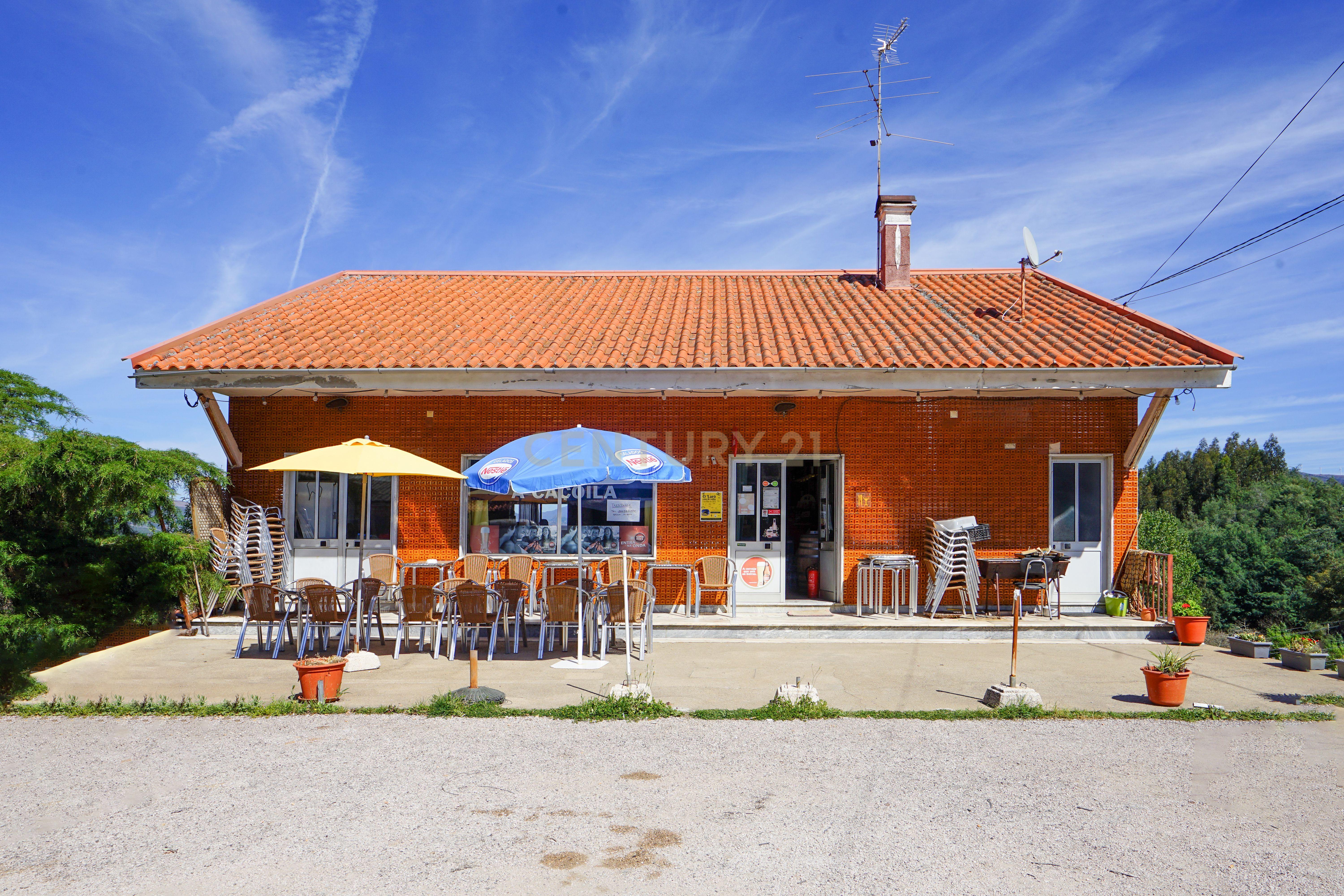 Trespassa-se negócio de café "Caçoila" - Image 1