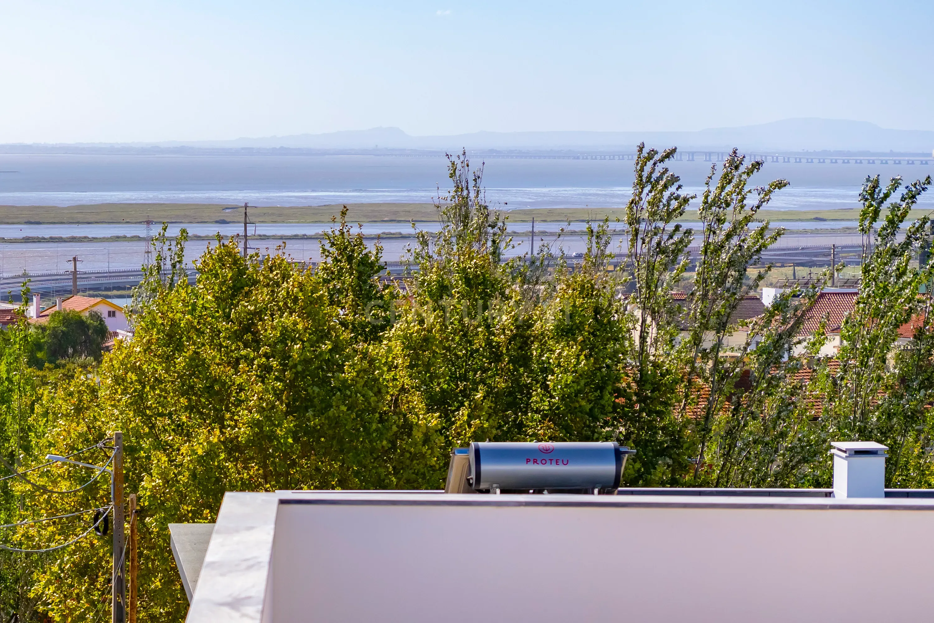Moradia Moderna T4 com Terraço e Vista Rio – Santa Iria da Azóia - Image 51