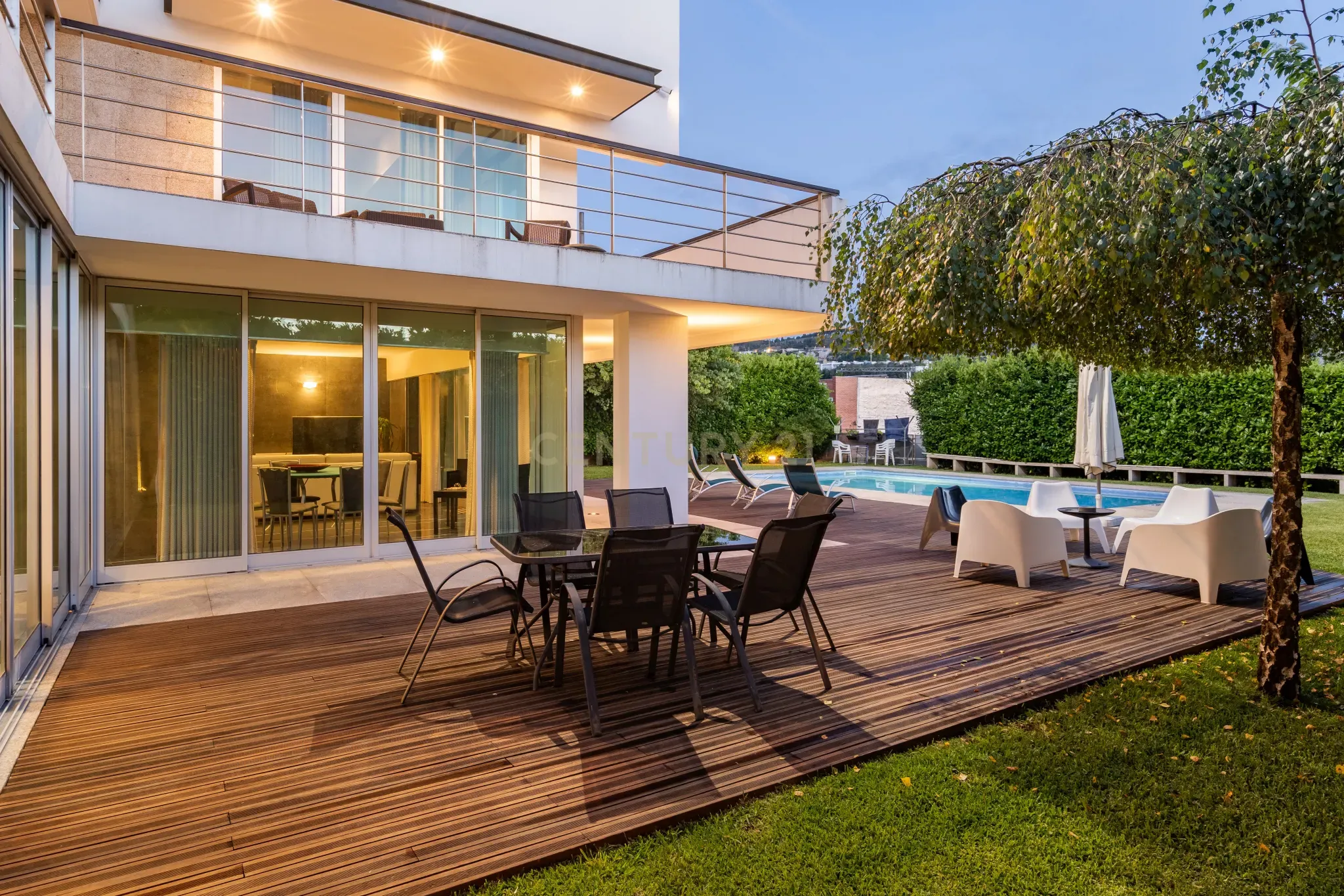 Moradia T4 com piscina - Bom Jesus - Image 6