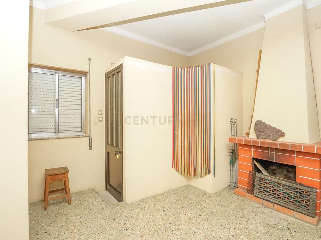 Moradia T4 - C/ terreno - Image 13