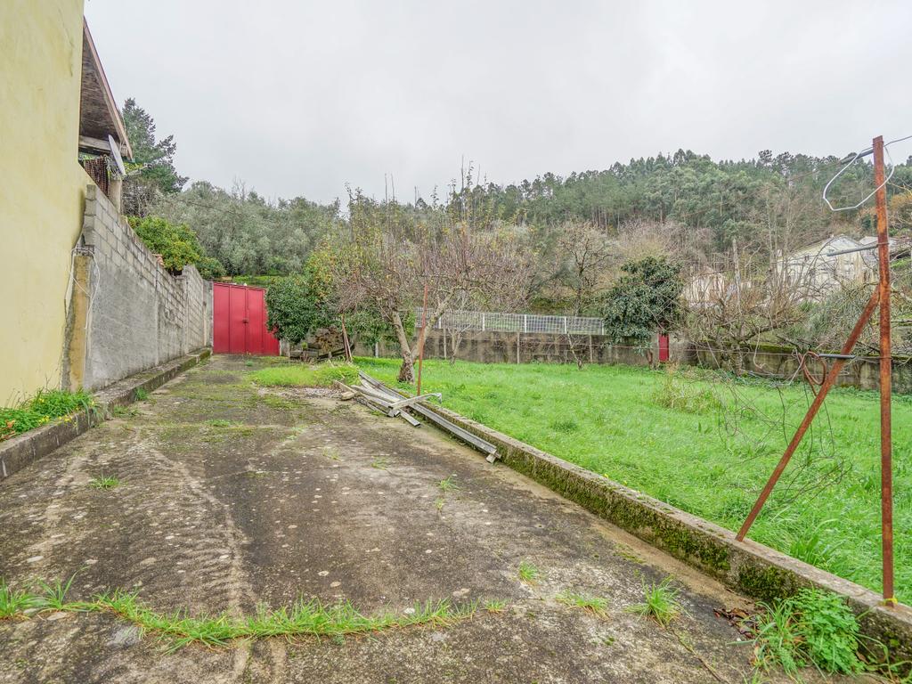 Moradia T4 - C/ terreno - Image 12