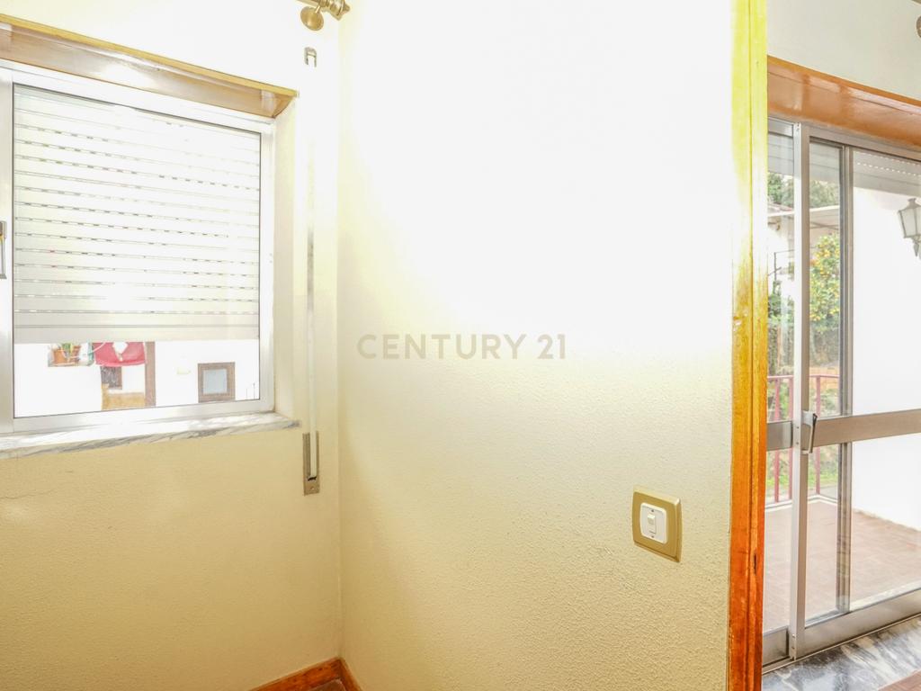 Moradia T4 - C/ terreno - Image 20