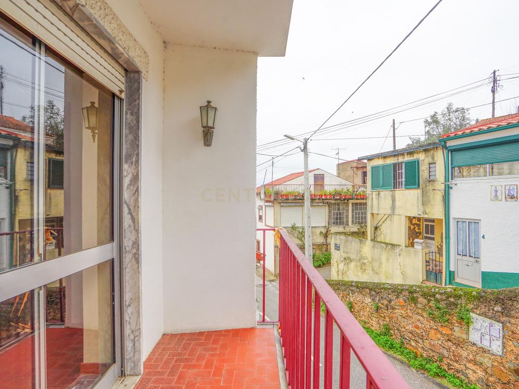 Moradia T4 - C/ terreno - Image 19