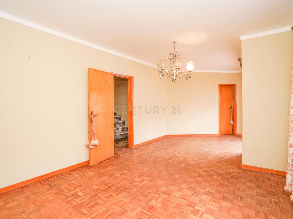 Moradia T4 - C/ terreno - Image 21