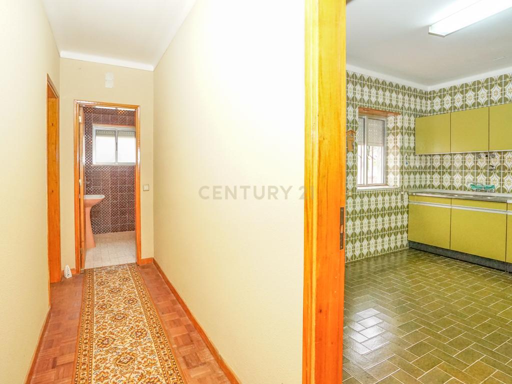 Moradia T4 - C/ terreno - Image 22