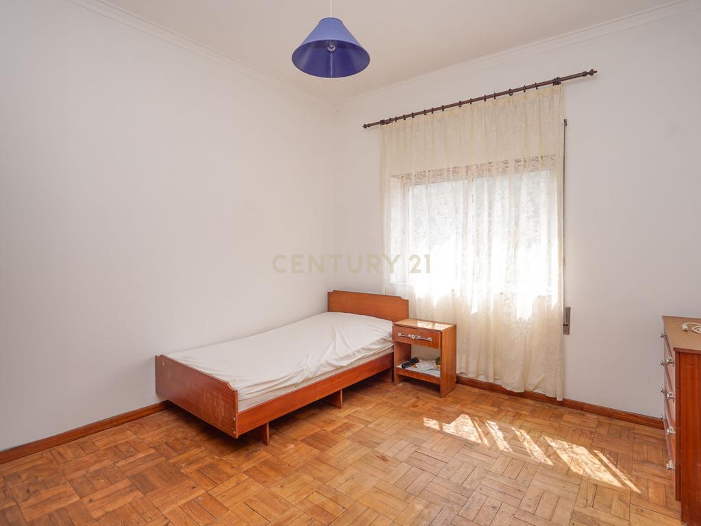 Moradia T3 - Localização Tranquila - Image 19