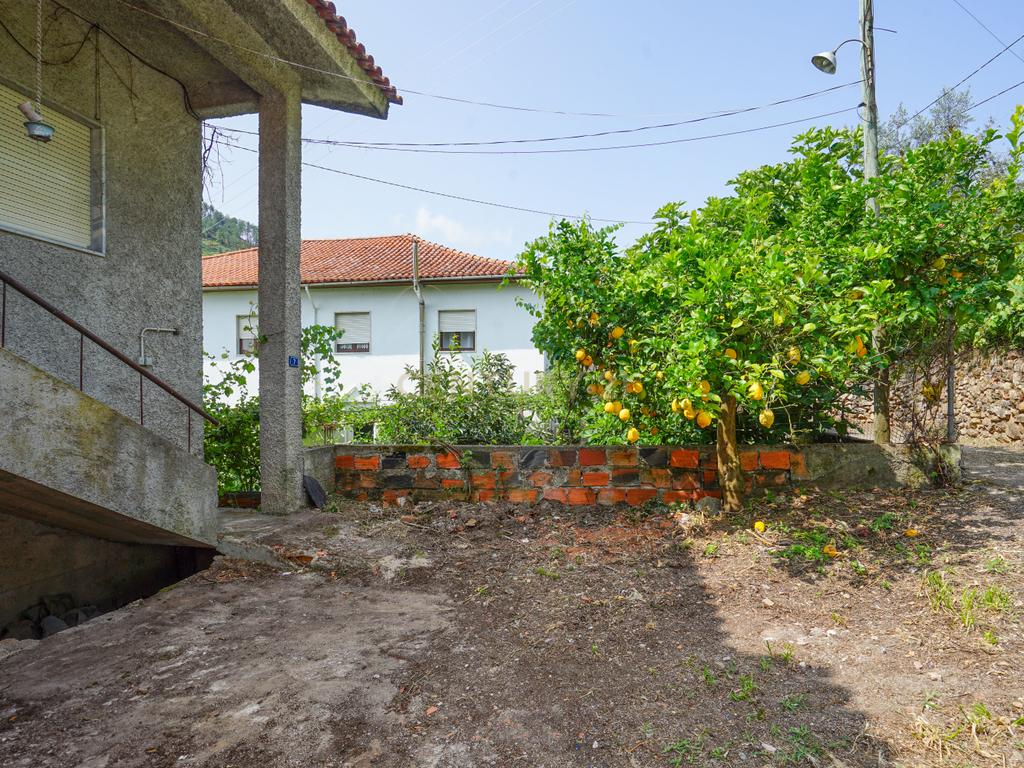 Moradia T3 - Localização Tranquila - Image 8
