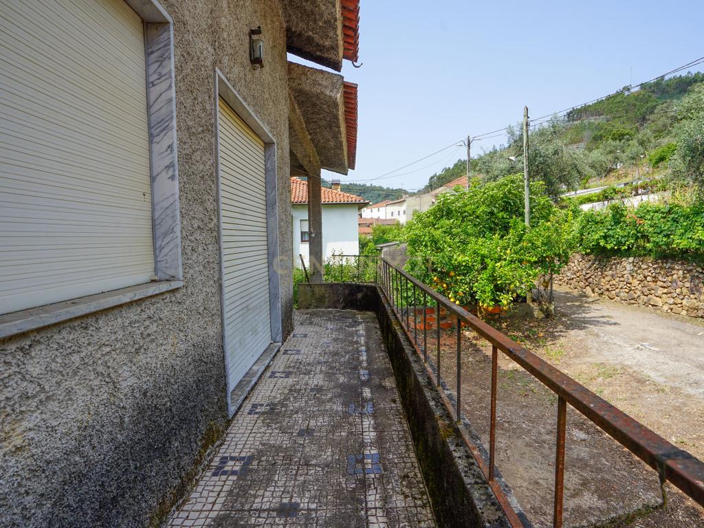 Moradia T3 - Localização Tranquila - Image 11