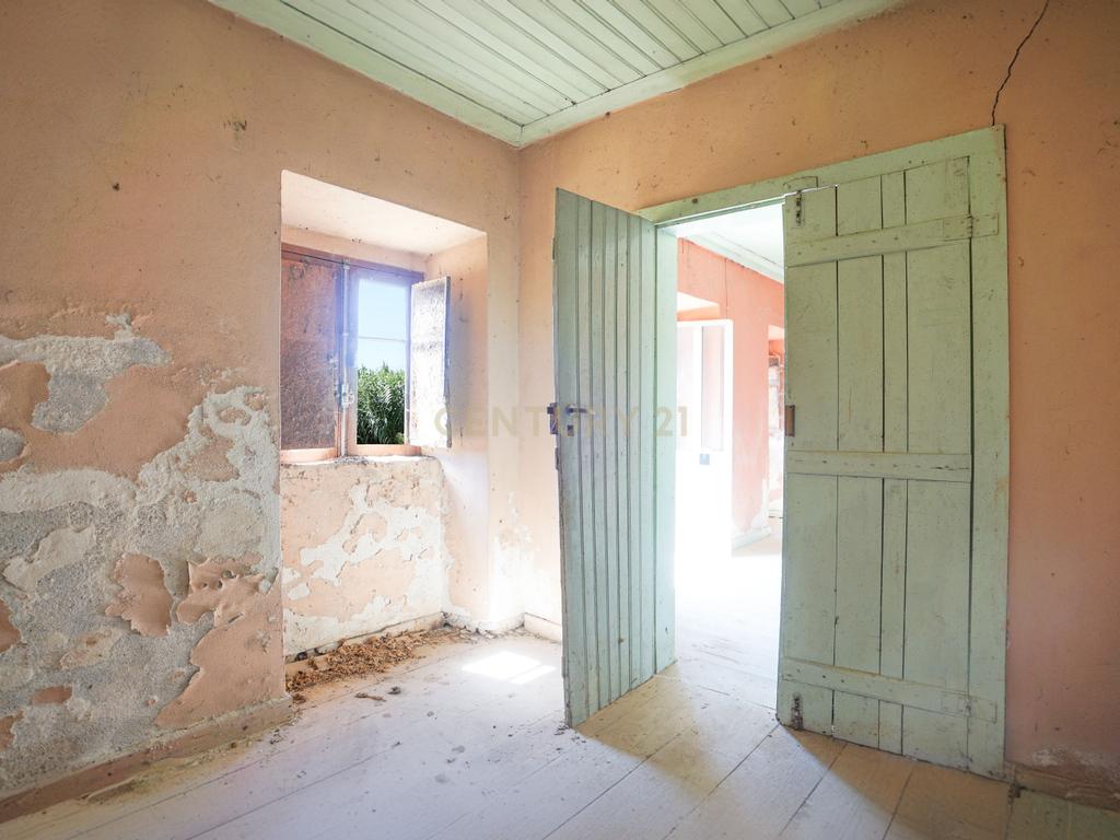 Moradia para Reconstrução em Vila Verde, Coimbra - Image 7