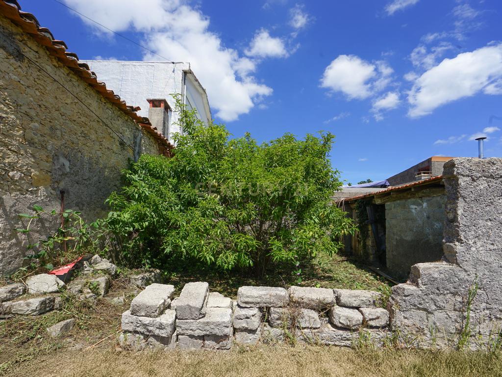 Moradia para Reconstrução em Vila Verde, Coimbra - Image 17