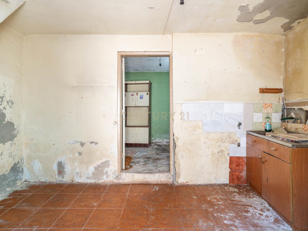 Moradia em Banda - Santo António dos Olivais - Image 5