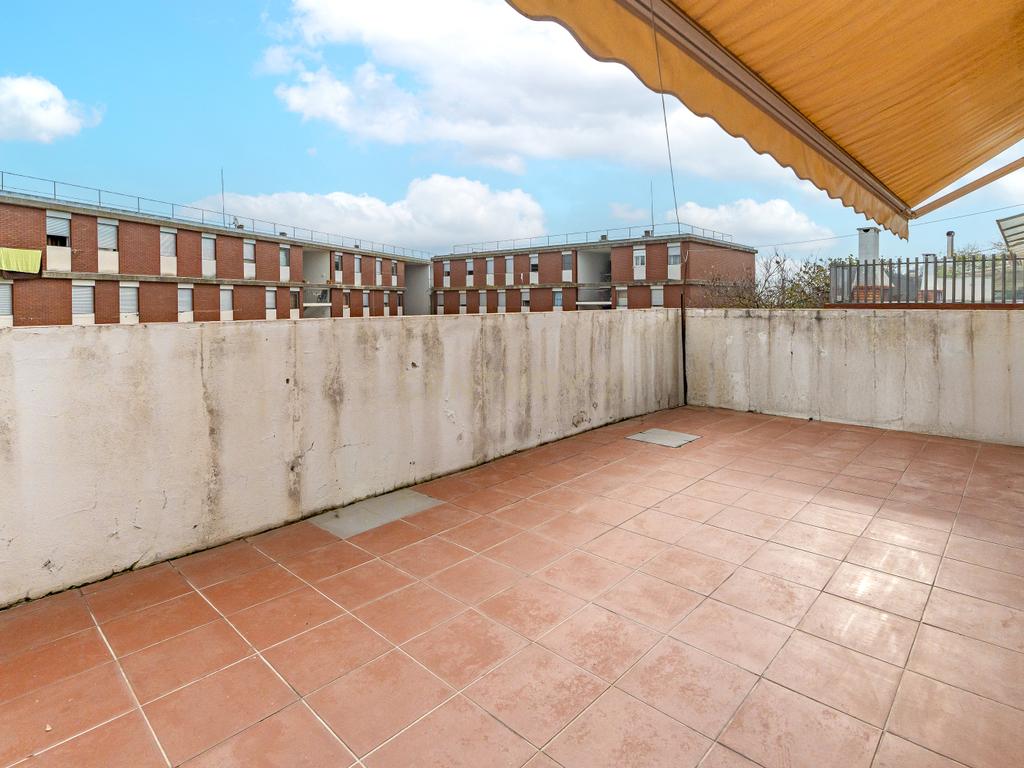 Moradia T4 na Alta de Lisboa - Image 31