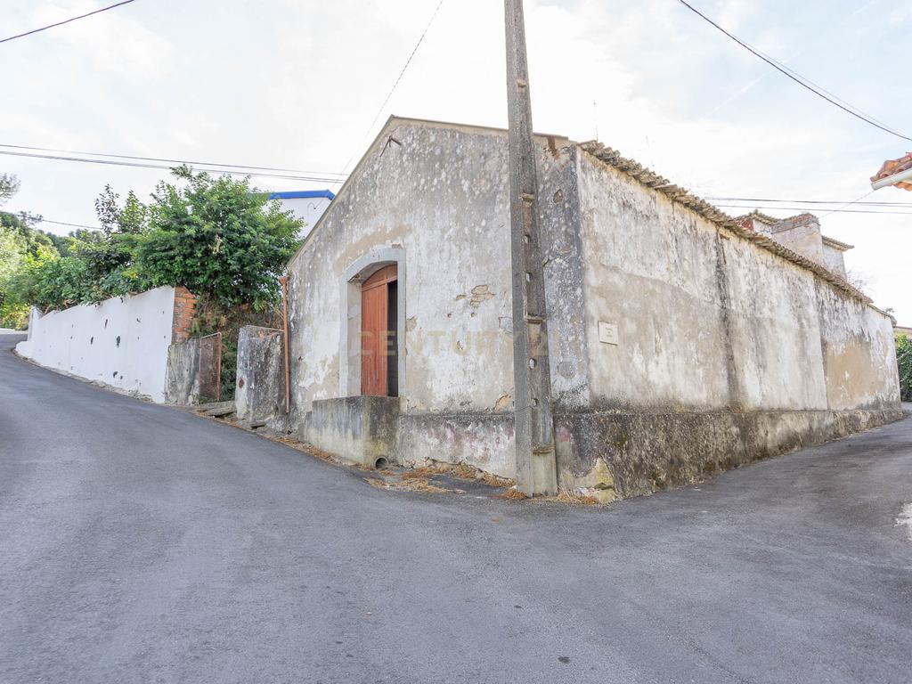 Um Projeto Completo: Adquira Duas Propriedades com Potencial Incrível em Alenquer - Image 21