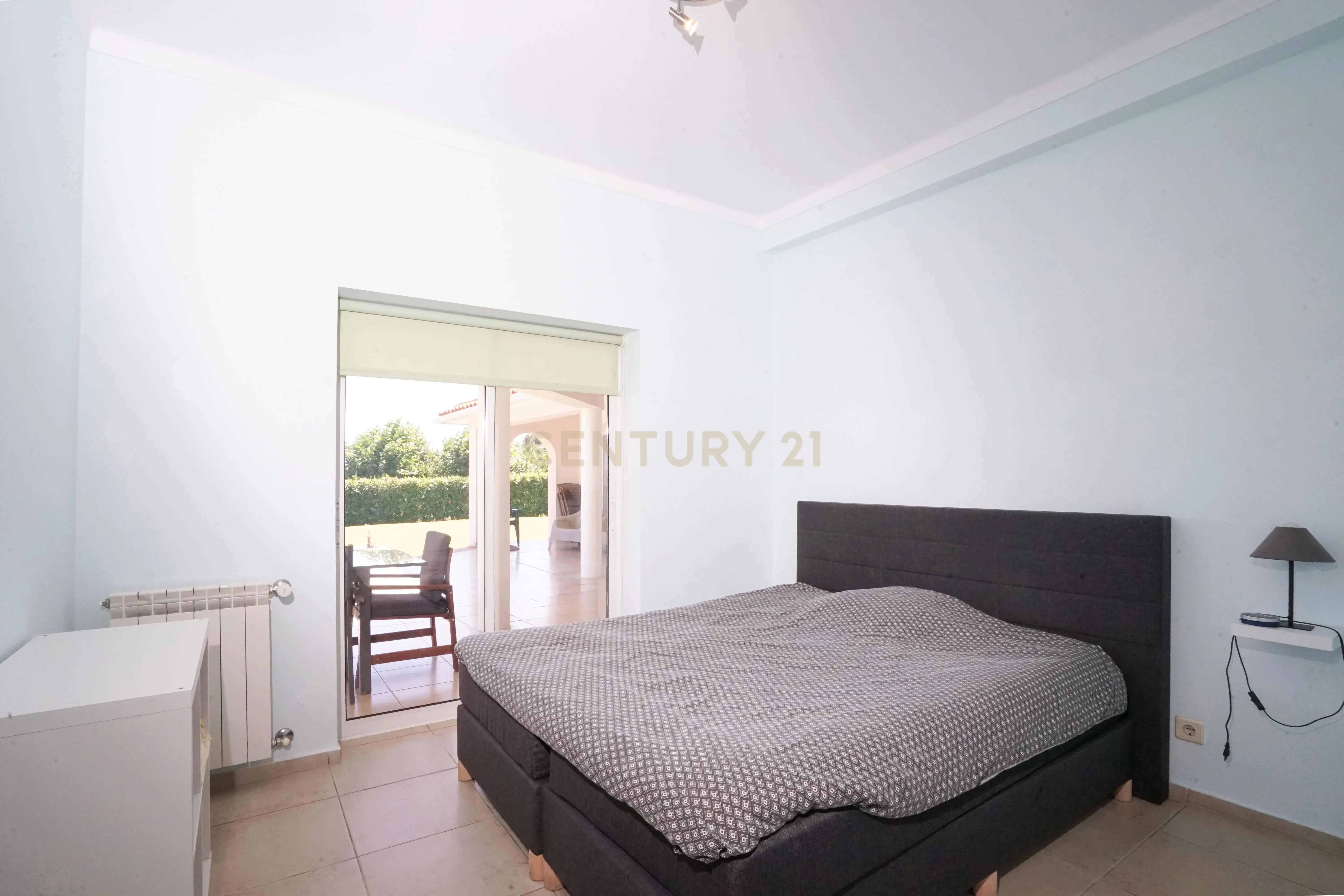 Moradia T3 + T2 térrea com anexo ,piscina,garagem e jardim com vistas panorâmicas numa localização única a 5 min. de V.N de Poiares - Image 24
