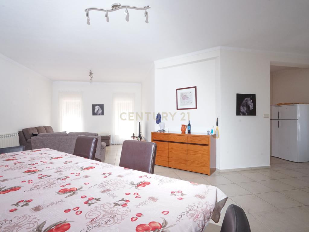 Moradia T3 + T2 térrea com anexo ,piscina,garagem e jardim com vistas panorâmicas numa localização única a 5 min. de V.N de Poiares - Image 15