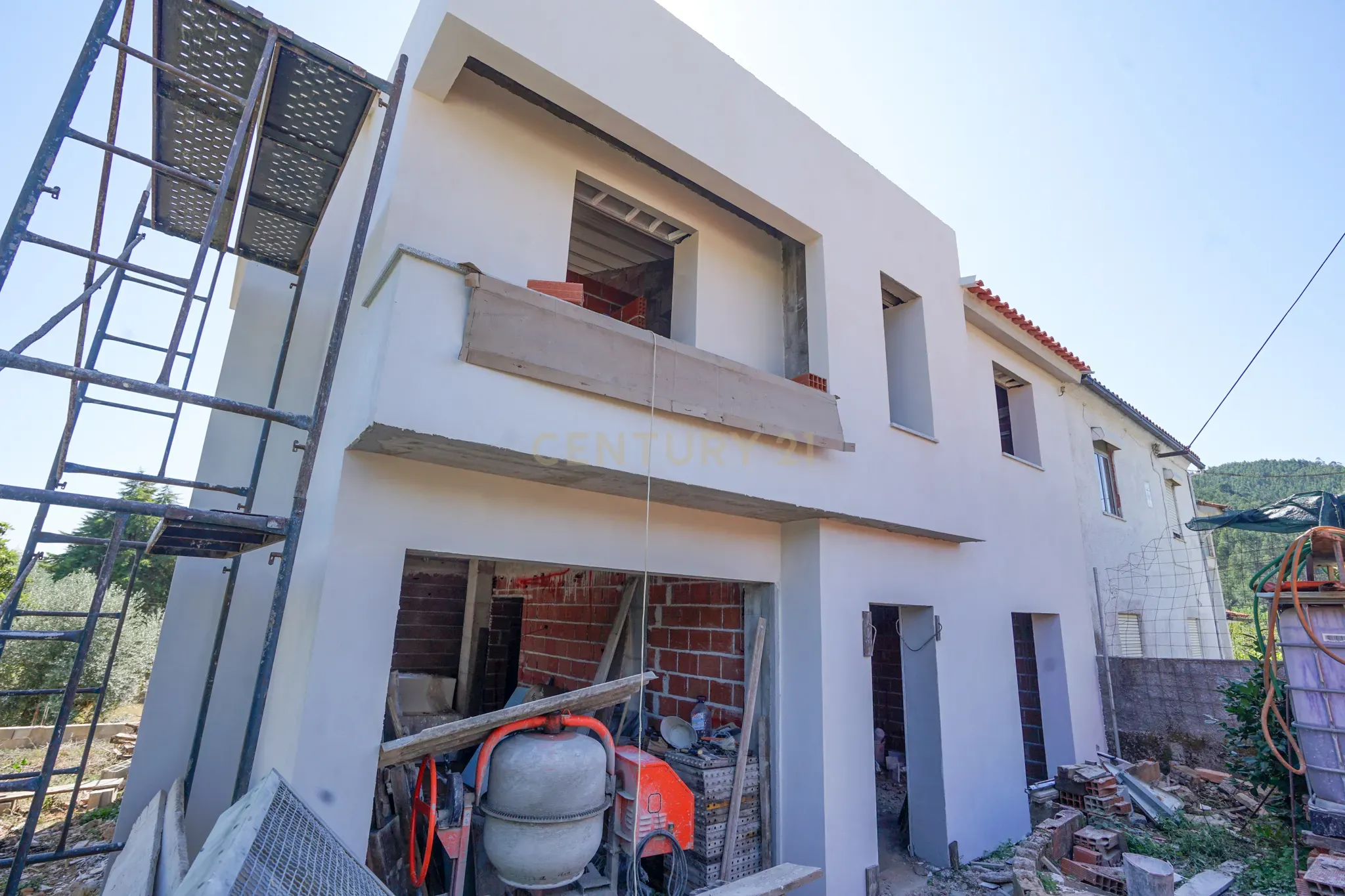 Moradia T3 em construção - Miranda do Corvo - Image 5