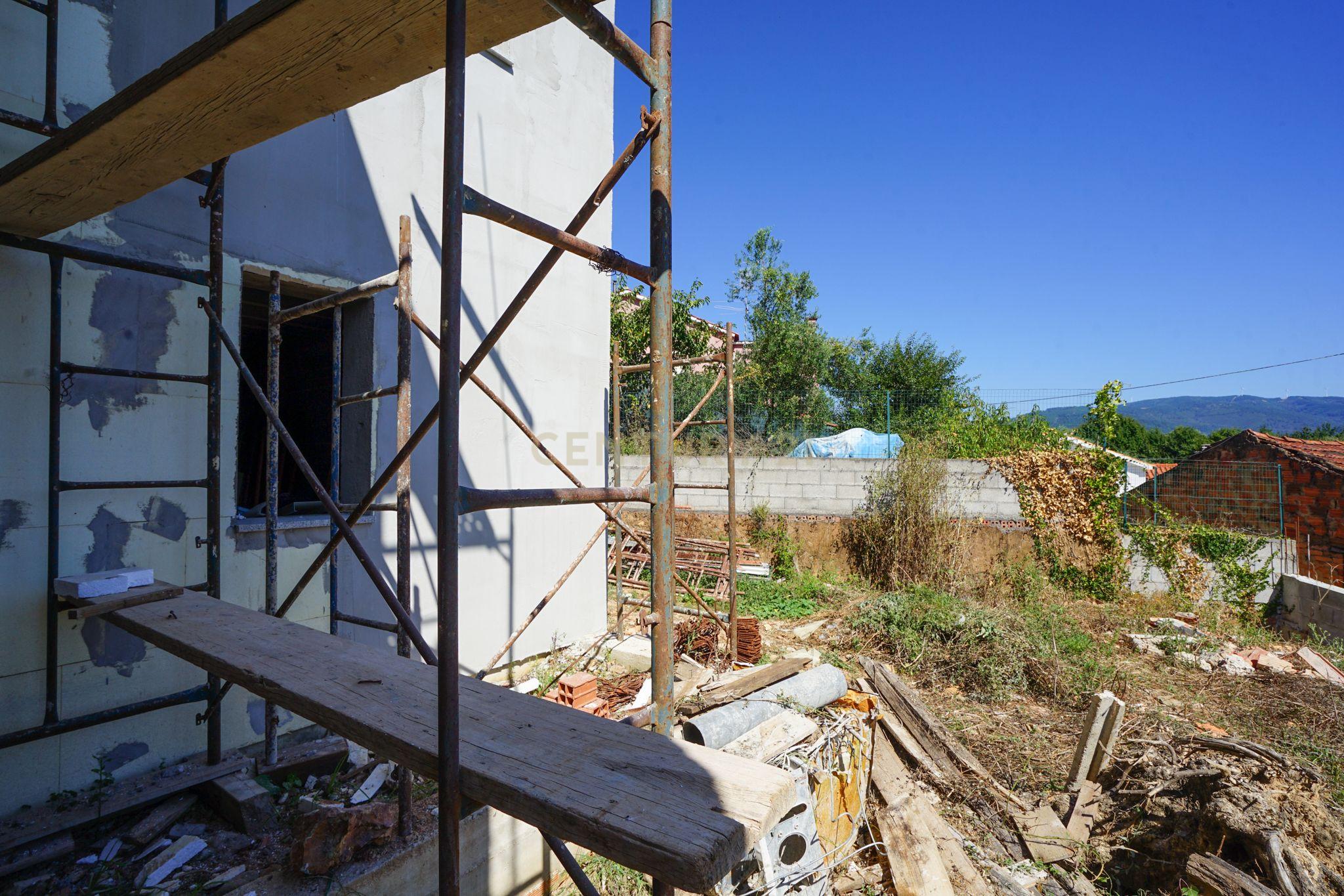 Moradia T3 em construção - Miranda do Corvo - Image 6