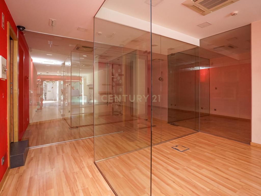 Loja para arrendamento no centro da Lousã - Image 11