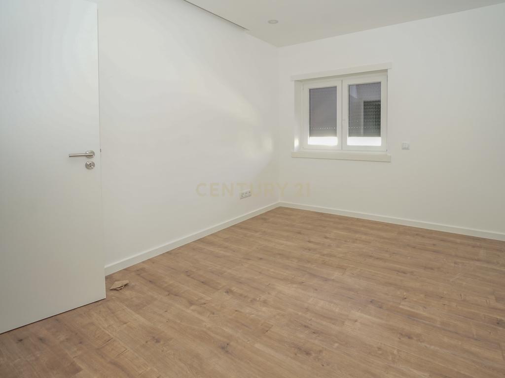 Apartamento T1+2 Duplex - Nova construção na Lousã - Image 7
