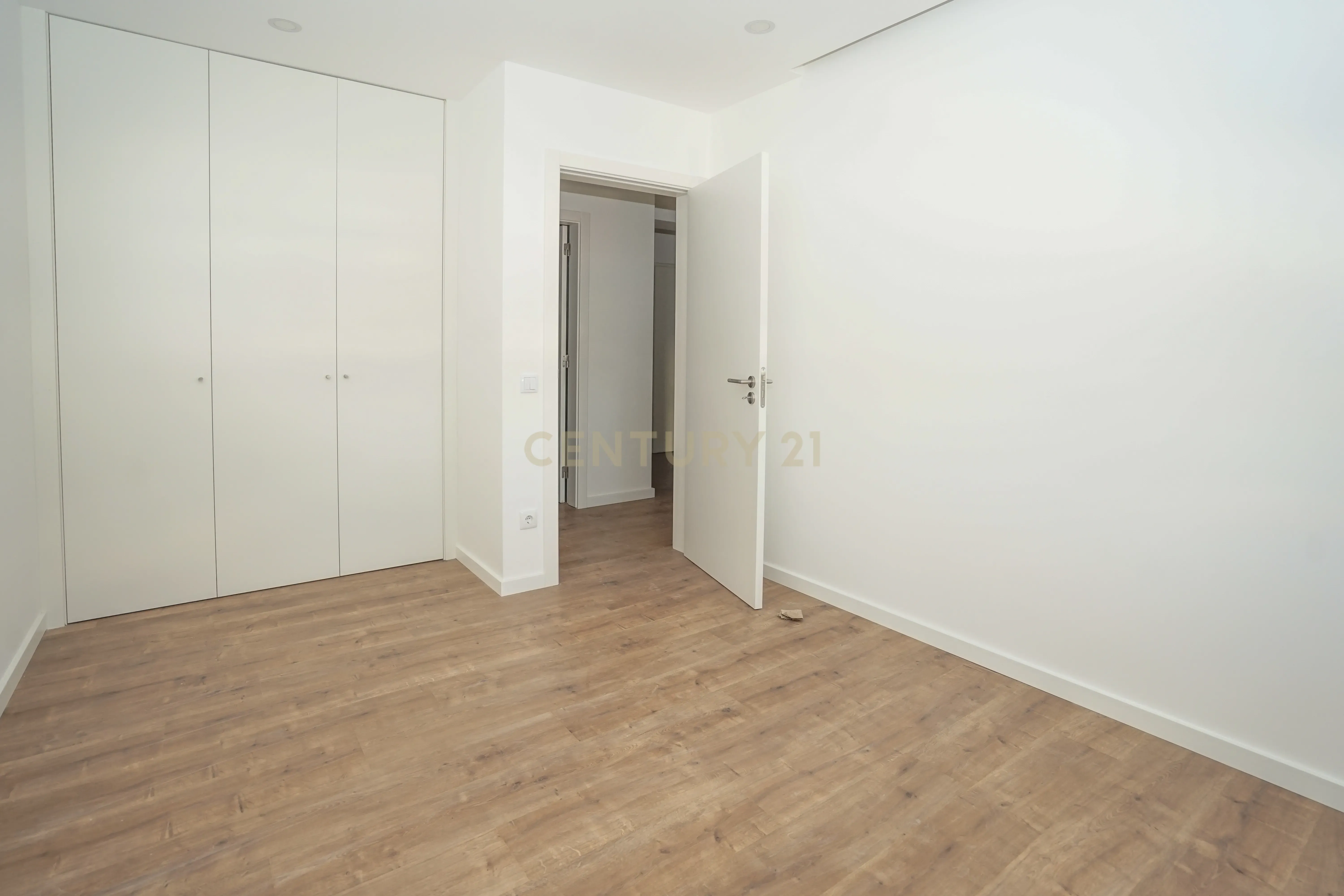 Apartamento T1+2 Duplex - Nova construção na Lousã - Image 5