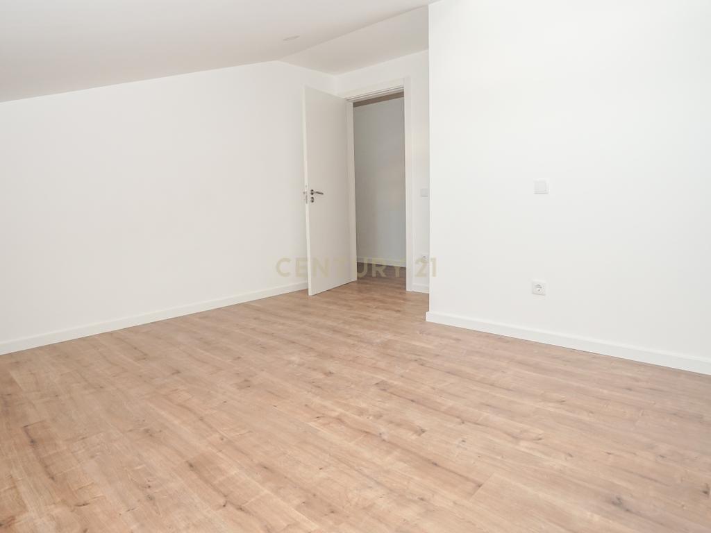 Apartamento T1+2 Duplex - Nova construção na Lousã - Image 12