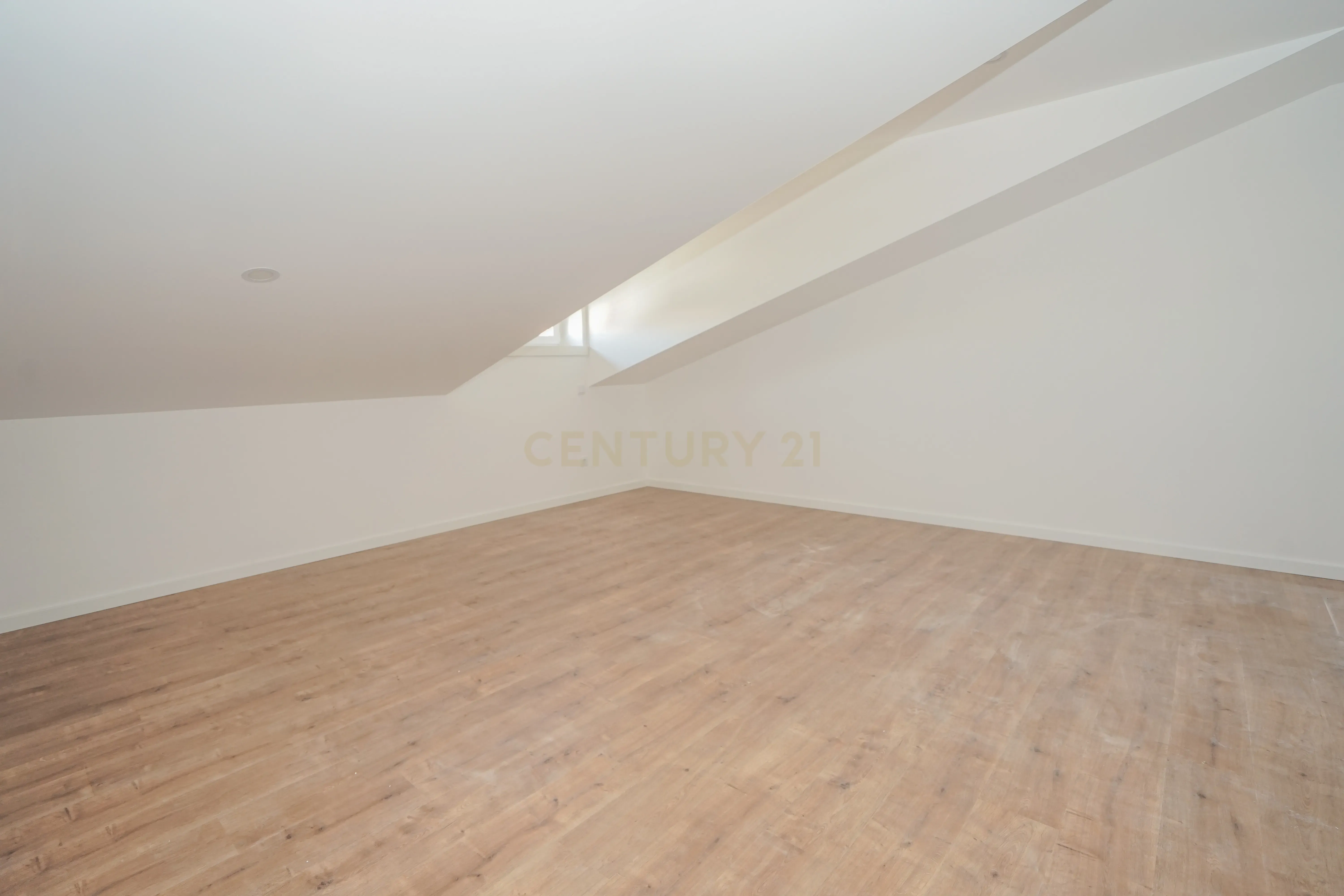 Apartamento T1+2 Duplex - Nova construção na Lousã - Image 15