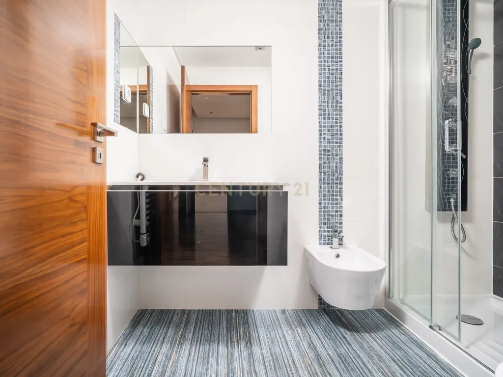 Arrendamento | Apartamento T1 c/lugar aparcamento e piscina na Quinta da Portela, Coimbra - Image 11