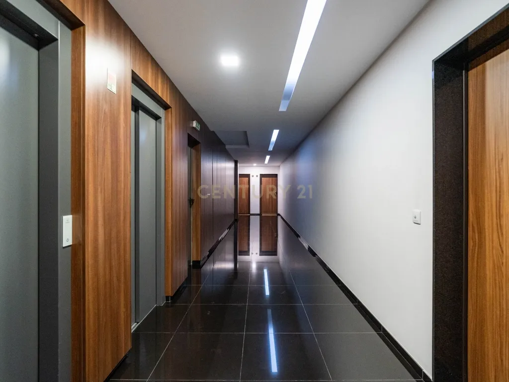 Arrendamento | Apartamento T1 c/lugar aparcamento e piscina na Quinta da Portela, Coimbra - Image 13