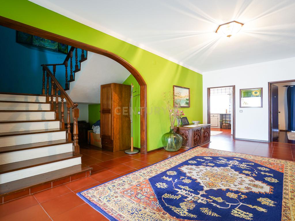 Casa Isolada em Coimbra com 5 Quartos e 4 Casas de Banho - Image 12