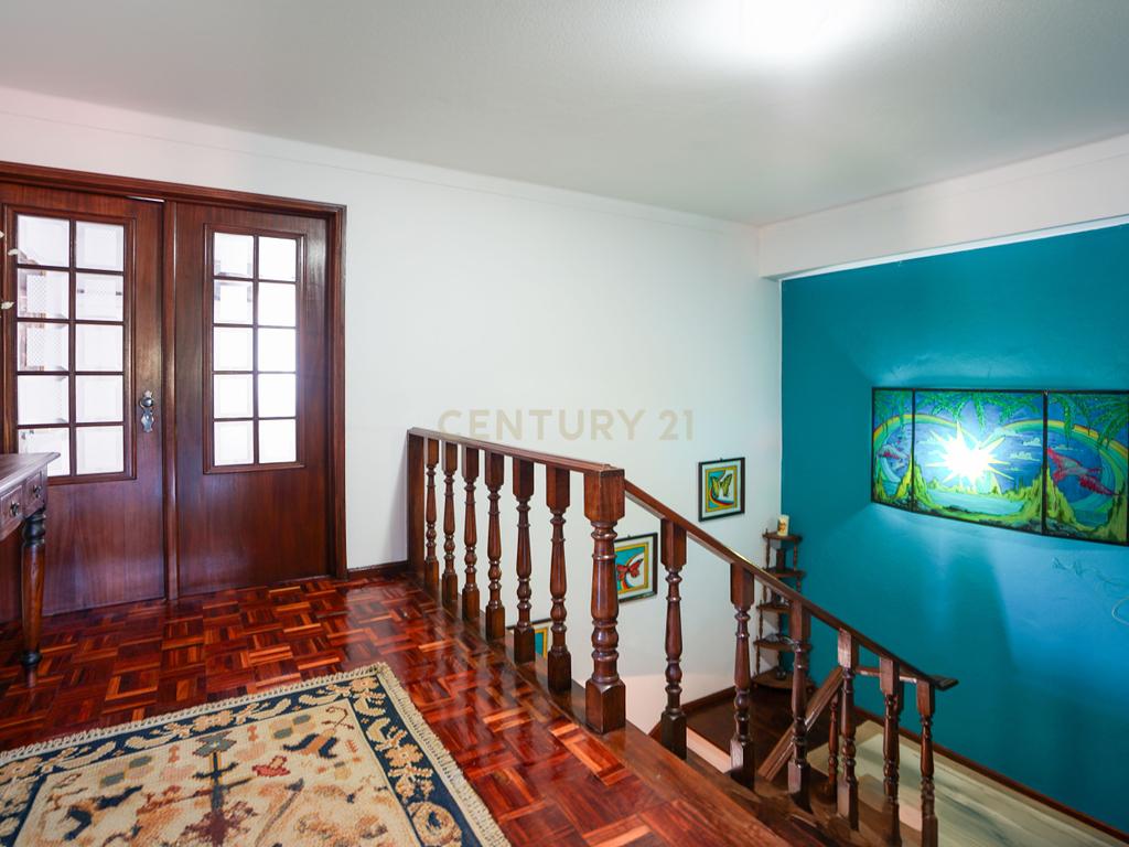Casa Isolada em Coimbra com 5 Quartos e 4 Casas de Banho - Image 23